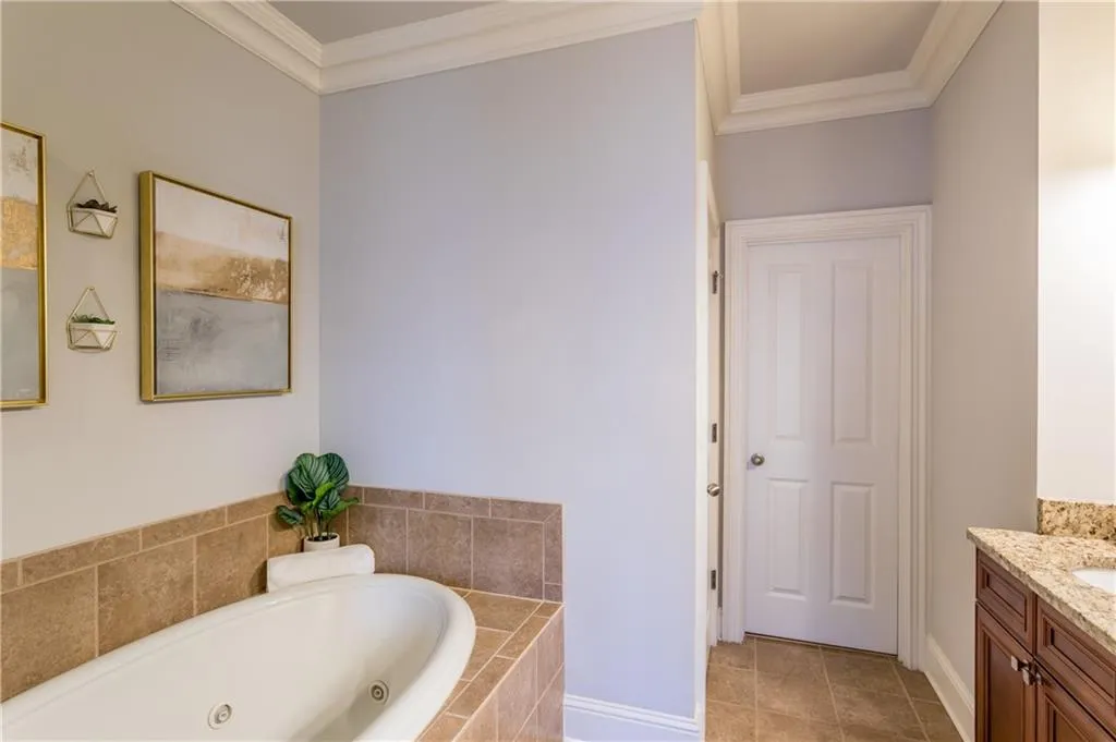 359 Alderwood Lane, Sandy Springs, Georgia 30328, 3 Bedrooms Bedrooms, ,3 BathroomsBathrooms,Residential,Sold,359 Alderwood Lane,6526971