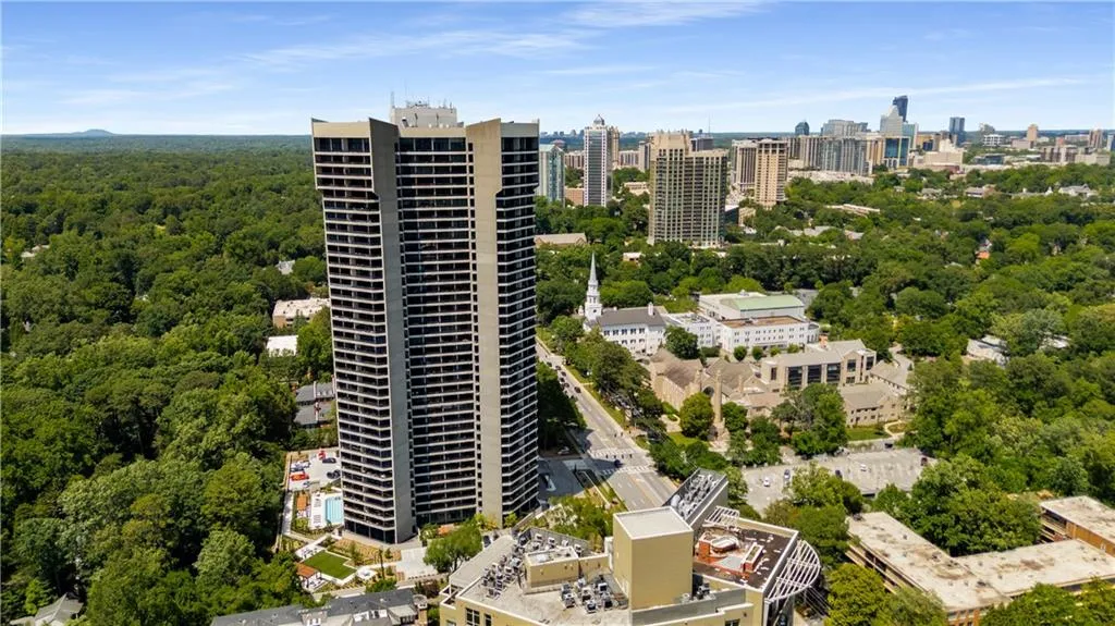 2660 Peachtree Road Nw Unit 36f, Atlanta, Georgia 30305, 2 Bedrooms Bedrooms, 0 ,2 BathroomsBathrooms,Residential,For Sale,2660 Peachtree Road Nw Unit 36f,7760044