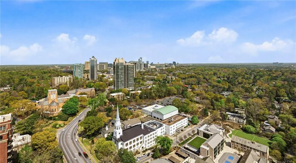 2660 Peachtree Road Nw Unit 36f, Atlanta, Georgia 30305, 2 Bedrooms Bedrooms, 0 ,2 BathroomsBathrooms,Residential,For Sale,2660 Peachtree Road Nw Unit 36f,7760044