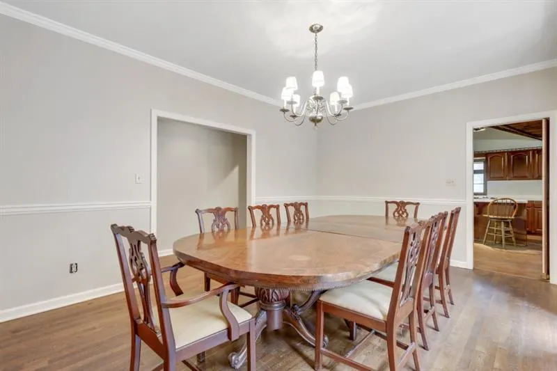 70 River Court Parkway, Sandy Springs, Georgia 30328, 5 Bedrooms Bedrooms, ,3 BathroomsBathrooms,Residential,Sold,70 River Court Parkway,6643102