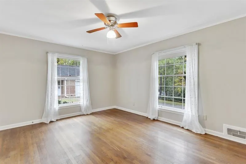70 River Court Parkway, Sandy Springs, Georgia 30328, 5 Bedrooms Bedrooms, ,3 BathroomsBathrooms,Residential,Sold,70 River Court Parkway,6643102