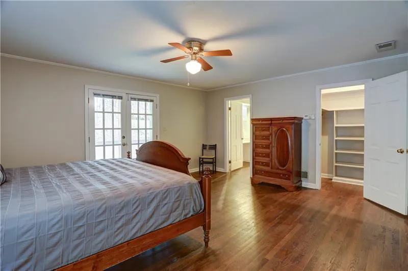 70 River Court Parkway, Sandy Springs, Georgia 30328, 5 Bedrooms Bedrooms, ,3 BathroomsBathrooms,Residential,Sold,70 River Court Parkway,6643102