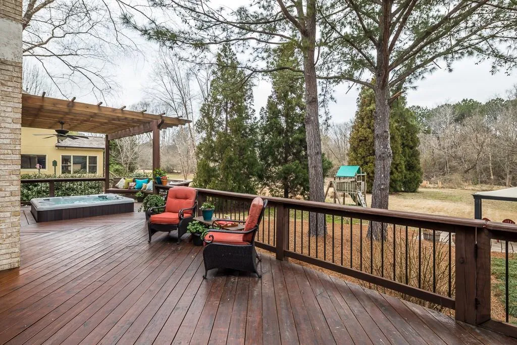 3940 Spalding Drive, Atlanta, Georgia 30350, 5 Bedrooms Bedrooms, ,4 BathroomsBathrooms,Residential,Sold,3940 Spalding Drive,5966432