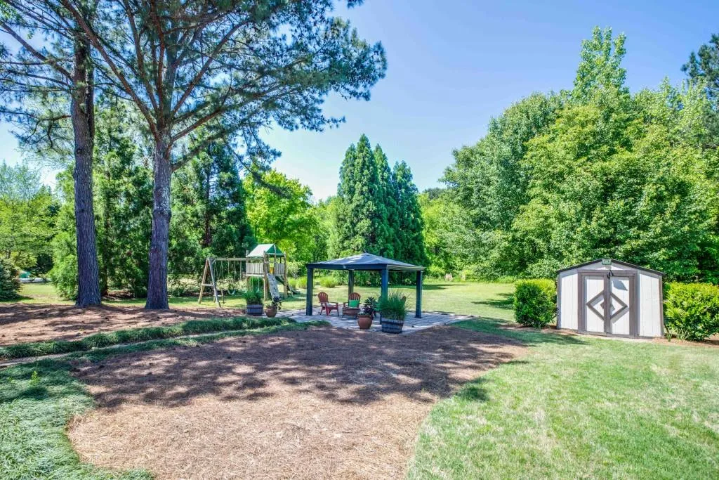 3940 Spalding Drive, Atlanta, Georgia 30350, 5 Bedrooms Bedrooms, ,4 BathroomsBathrooms,Residential,Sold,3940 Spalding Drive,5966432
