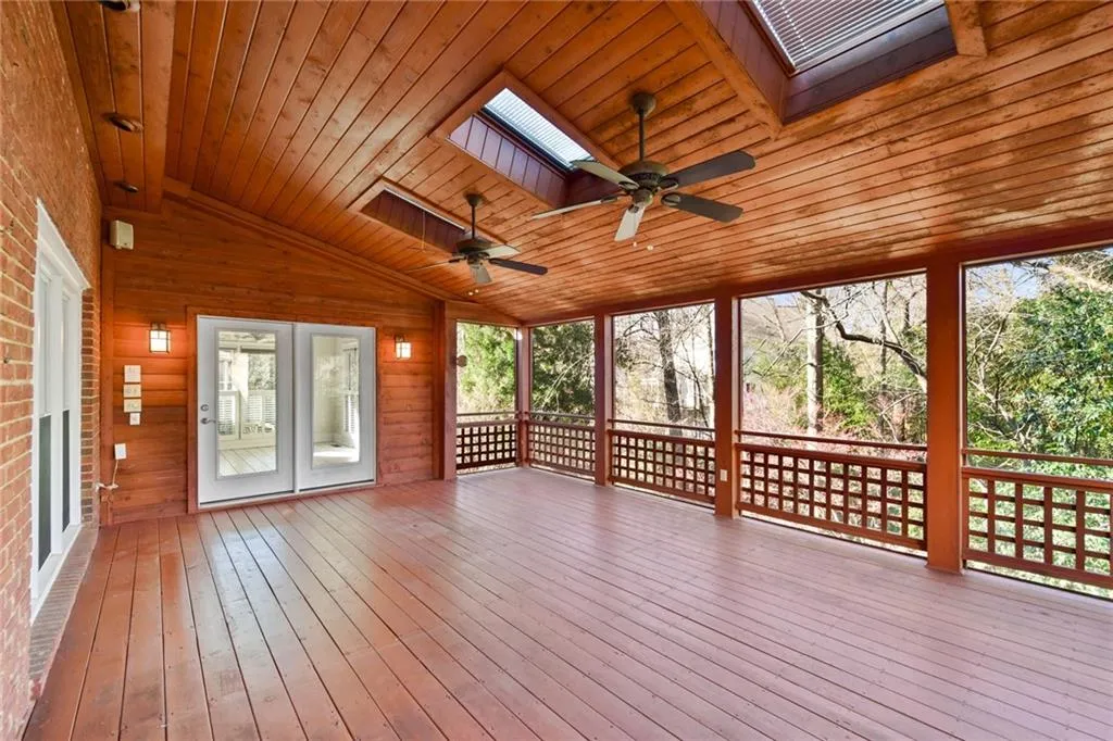 5892 Mitchell Road, Sandy Springs, Georgia 30328, 4 Bedrooms Bedrooms, ,3 BathroomsBathrooms,Residential,Sold,5892 Mitchell Road,6834035