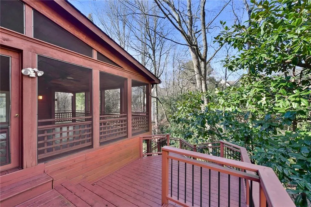 5892 Mitchell Road, Sandy Springs, Georgia 30328, 4 Bedrooms Bedrooms, ,3 BathroomsBathrooms,Residential,Sold,5892 Mitchell Road,6834035