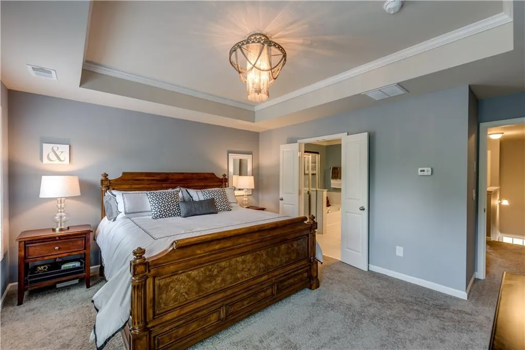 7435 Highland Bluff, Sandy Springs, Georgia 30328, 3 Bedrooms Bedrooms, ,3 BathroomsBathrooms,Residential,Sold,7435 Highland Bluff,5865839