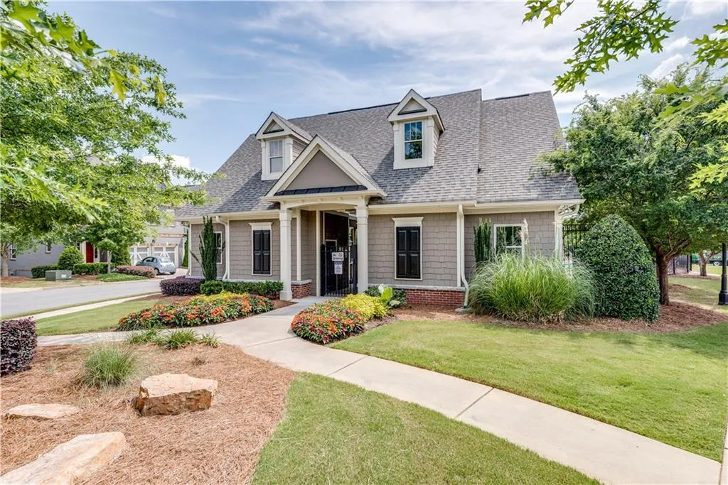 7435 Highland Bluff, Sandy Springs, Georgia 30328, 3 Bedrooms Bedrooms, ,3 BathroomsBathrooms,Residential,Sold,7435 Highland Bluff,5865839