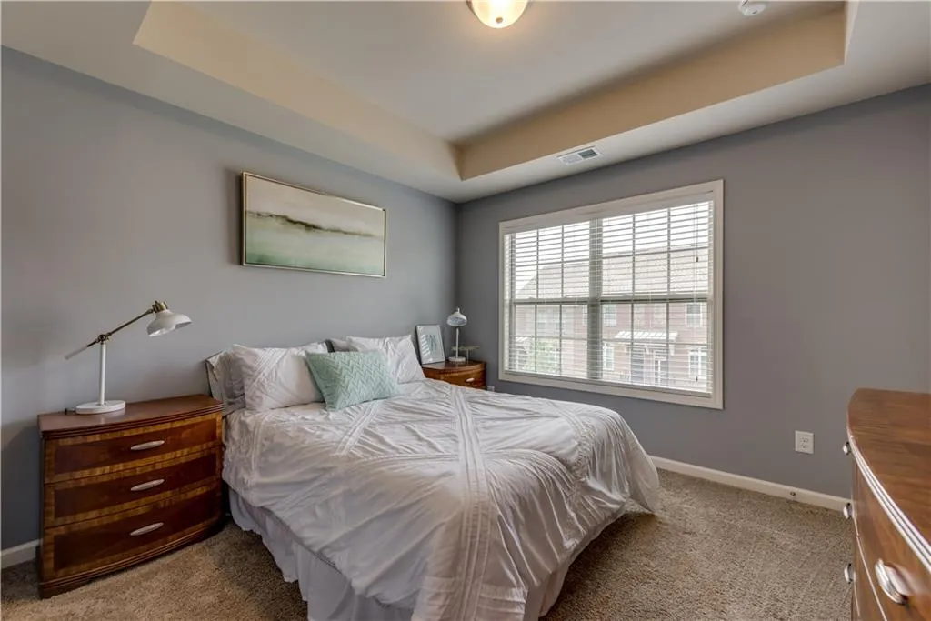 7435 Highland Bluff, Sandy Springs, Georgia 30328, 3 Bedrooms Bedrooms, ,3 BathroomsBathrooms,Residential,Sold,7435 Highland Bluff,5865839