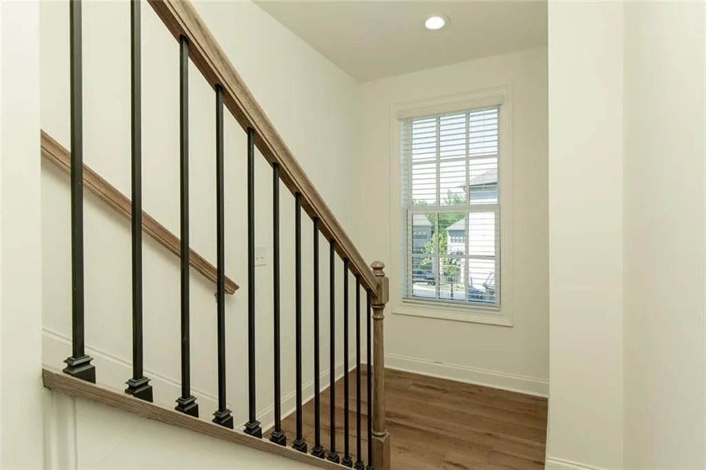 6790 Encore Boulevard, Sandy Springs, Georgia 30328, 3 Bedrooms Bedrooms, ,4 BathroomsBathrooms,Residential,For Sale,6790 Encore Boulevard,7575681