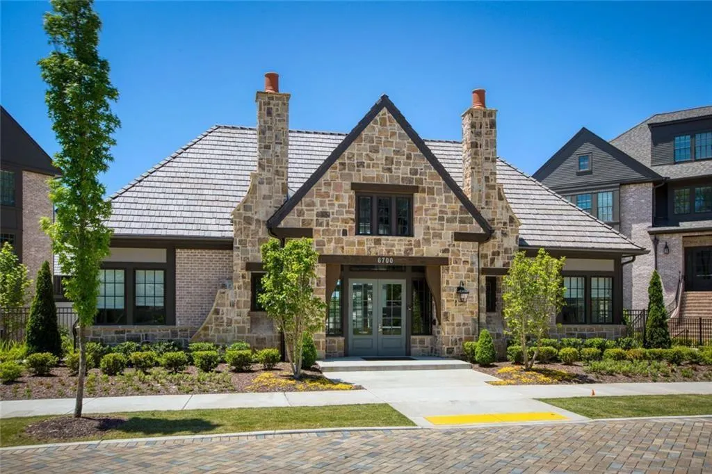 6790 Encore Boulevard, Sandy Springs, Georgia 30328, 3 Bedrooms Bedrooms, ,4 BathroomsBathrooms,Residential,For Sale,6790 Encore Boulevard,7575681