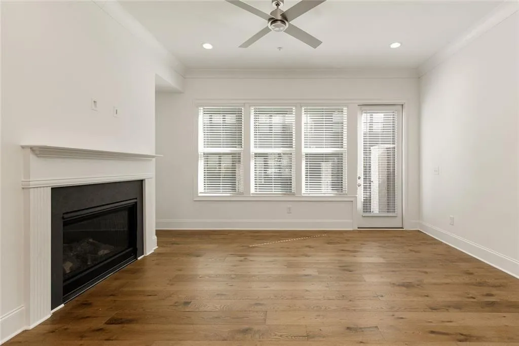 6790 Encore Boulevard, Sandy Springs, Georgia 30328, 3 Bedrooms Bedrooms, ,4 BathroomsBathrooms,Residential,For Sale,6790 Encore Boulevard,7575681