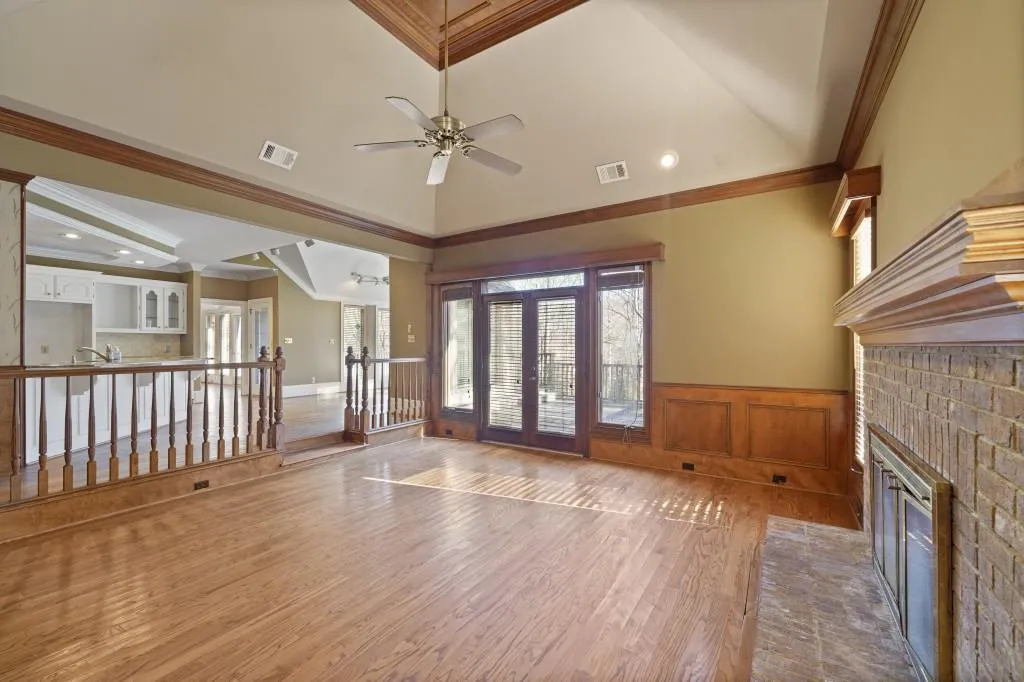 325 Yellowroot Lane, Sandy Springs, Georgia 30350, 5 Bedrooms Bedrooms, ,4 BathroomsBathrooms,Residential,Sold,325 Yellowroot Lane,7506921
