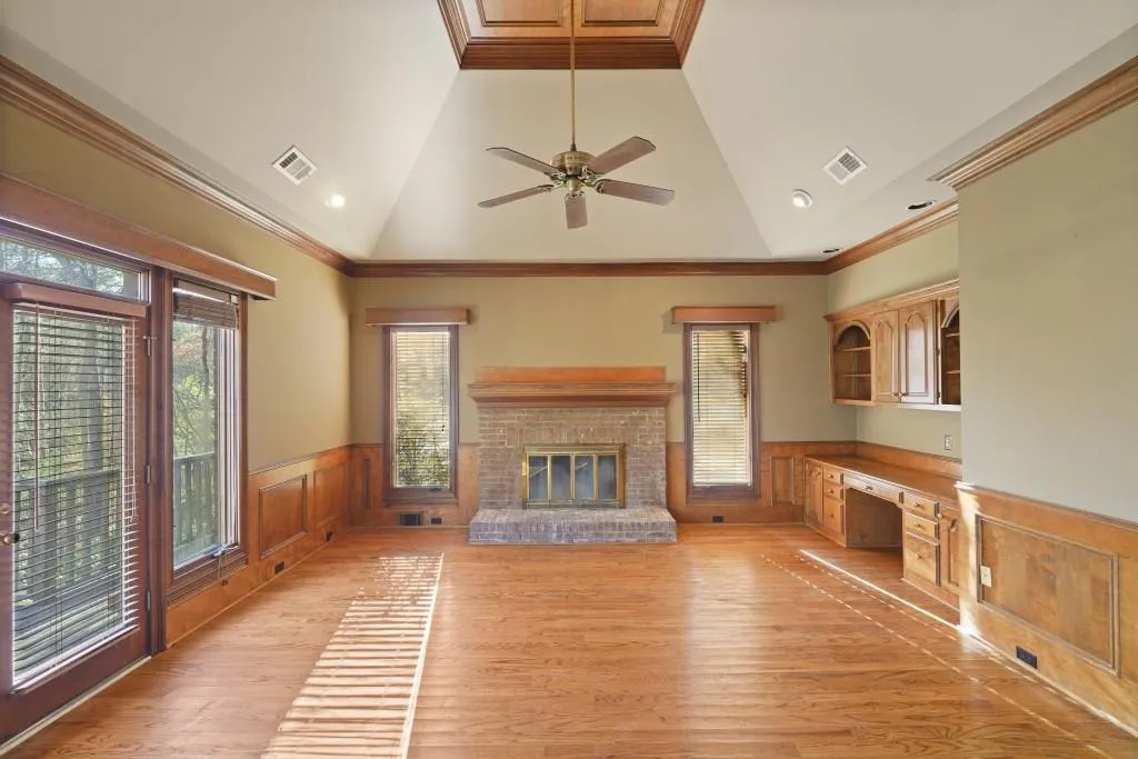 325 Yellowroot Lane, Sandy Springs, Georgia 30350, 5 Bedrooms Bedrooms, ,4 BathroomsBathrooms,Residential,Sold,325 Yellowroot Lane,7506921