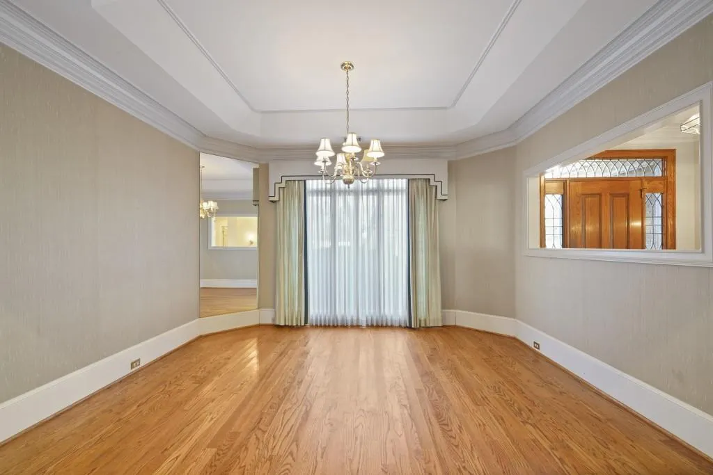 325 Yellowroot Lane, Sandy Springs, Georgia 30350, 5 Bedrooms Bedrooms, ,4 BathroomsBathrooms,Residential,Sold,325 Yellowroot Lane,7506921