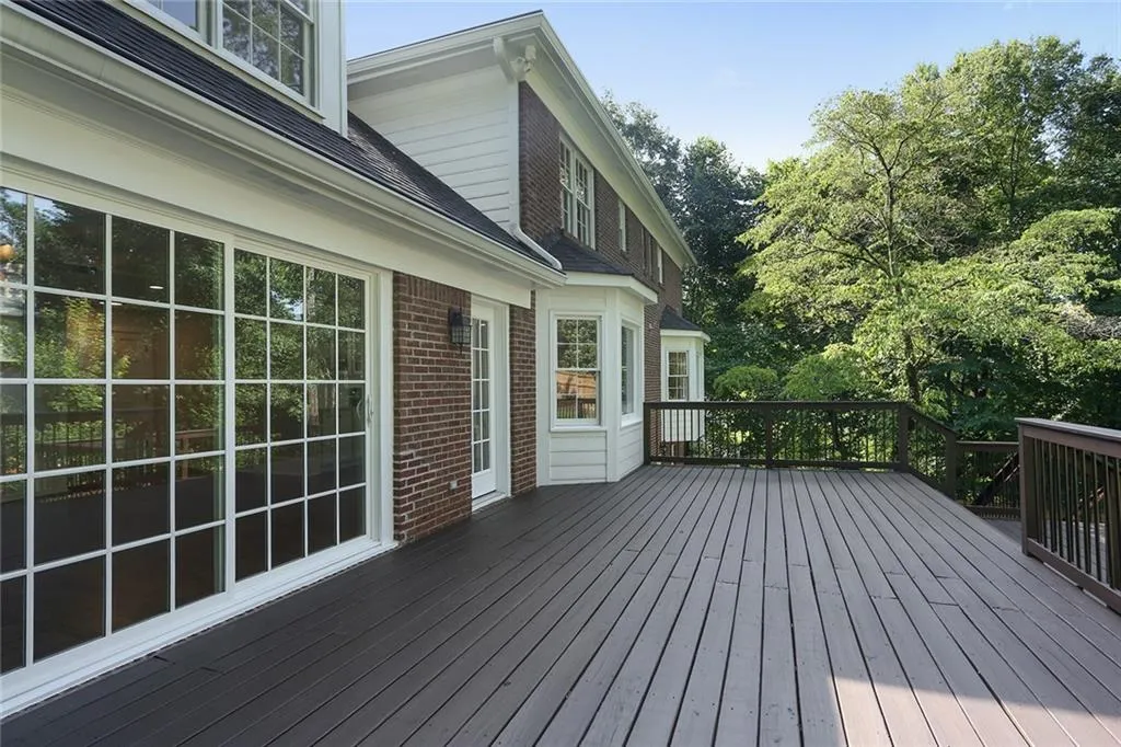 7580 Hunters Woods Drive, Sandy Springs, Georgia 30350, 5 Bedrooms Bedrooms, ,4 BathroomsBathrooms,Residential,Sold,7580 Hunters Woods Drive,6034655