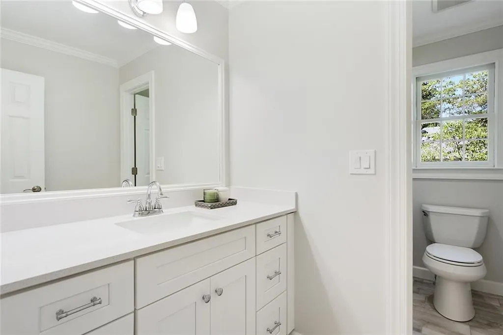 7580 Hunters Woods Drive, Sandy Springs, Georgia 30350, 5 Bedrooms Bedrooms, ,4 BathroomsBathrooms,Residential,Sold,7580 Hunters Woods Drive,6034655