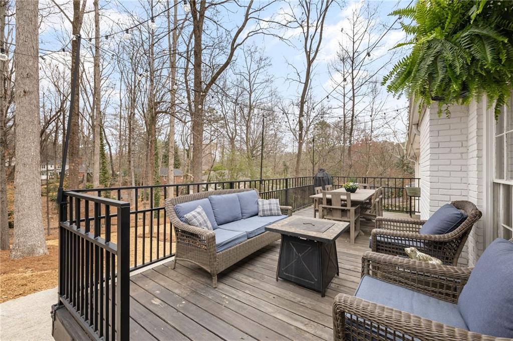 Outdoor deck that is perfect for al fresco dining.