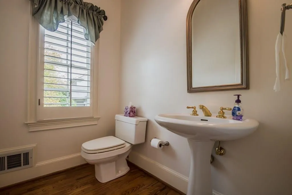 1178 Brookhaven Park Place Ne Unit 1178, Brookhaven, Georgia 30319, 3 Bedrooms Bedrooms, ,2 BathroomsBathrooms,Residential,Sold,1178 Brookhaven Park Place Ne Unit 1178,5769904