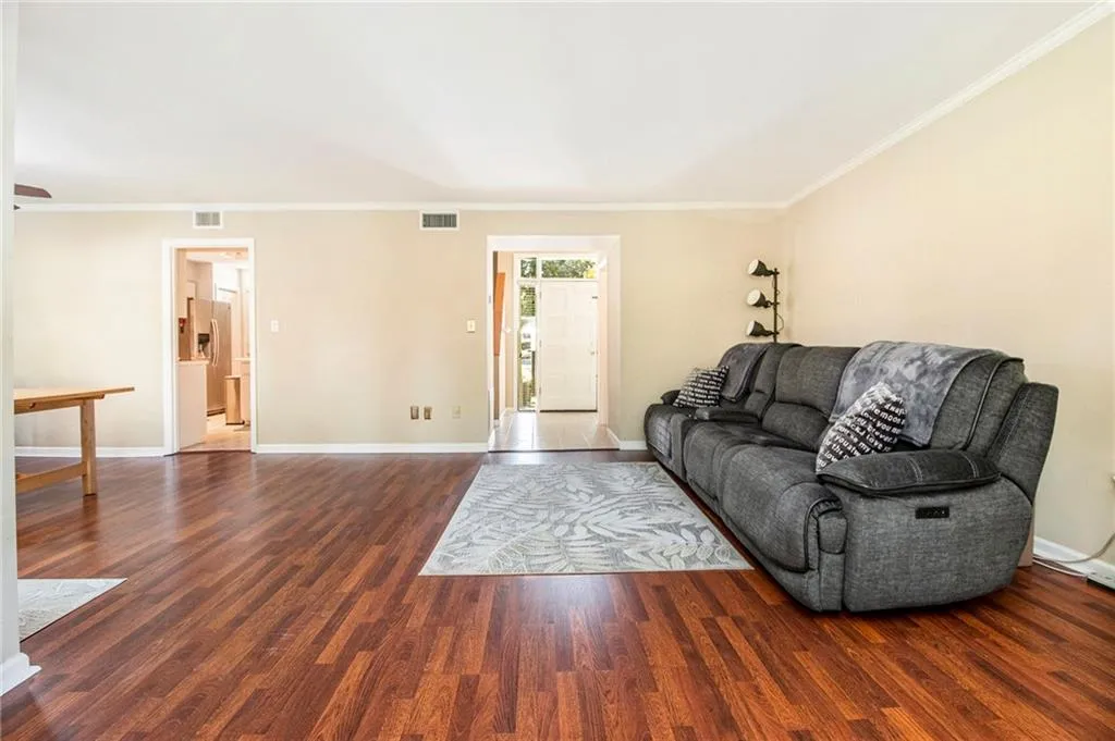 11 Forrest Place, Atlanta, Georgia 30328, 3 Bedrooms Bedrooms, ,3 BathroomsBathrooms,Residential,For Sale,11 Forrest Place,7565207
