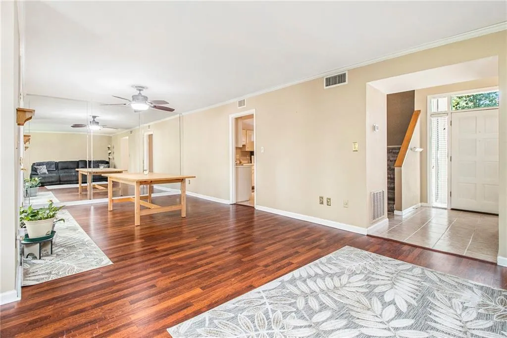 11 Forrest Place, Atlanta, Georgia 30328, 3 Bedrooms Bedrooms, ,3 BathroomsBathrooms,Residential,For Sale,11 Forrest Place,7565207