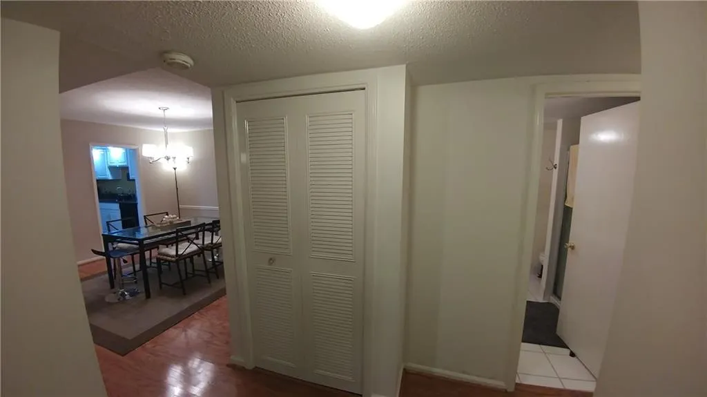 6851 Roswell Road Unit I-6, Sandy Springs, Georgia 30328, 3 Bedrooms Bedrooms, ,2 BathroomsBathrooms,Residential,Sold,6851 Roswell Road Unit I-6,5795633