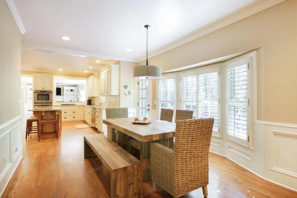 1805 Redbourne Drive, Sandy Springs, Georgia 30350, 5 Bedrooms Bedrooms, ,4 BathroomsBathrooms,Residential,Sold,1805 Redbourne Drive,6541920