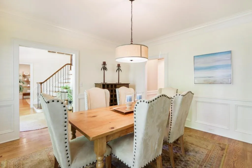 1805 Redbourne Drive, Sandy Springs, Georgia 30350, 5 Bedrooms Bedrooms, ,4 BathroomsBathrooms,Residential,Sold,1805 Redbourne Drive,6541920