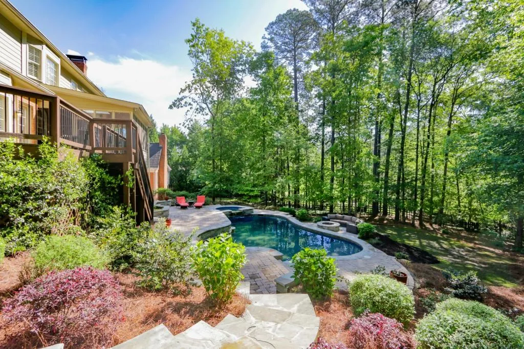 1805 Redbourne Drive, Sandy Springs, Georgia 30350, 5 Bedrooms Bedrooms, ,4 BathroomsBathrooms,Residential,Sold,1805 Redbourne Drive,6541920