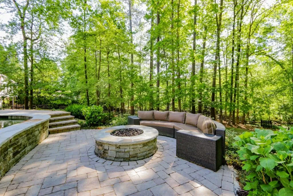 1805 Redbourne Drive, Sandy Springs, Georgia 30350, 5 Bedrooms Bedrooms, ,4 BathroomsBathrooms,Residential,Sold,1805 Redbourne Drive,6541920