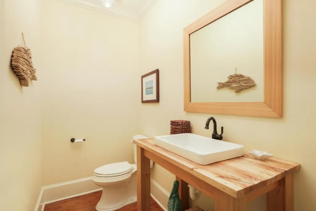 1805 Redbourne Drive, Sandy Springs, Georgia 30350, 5 Bedrooms Bedrooms, ,4 BathroomsBathrooms,Residential,Sold,1805 Redbourne Drive,6541920