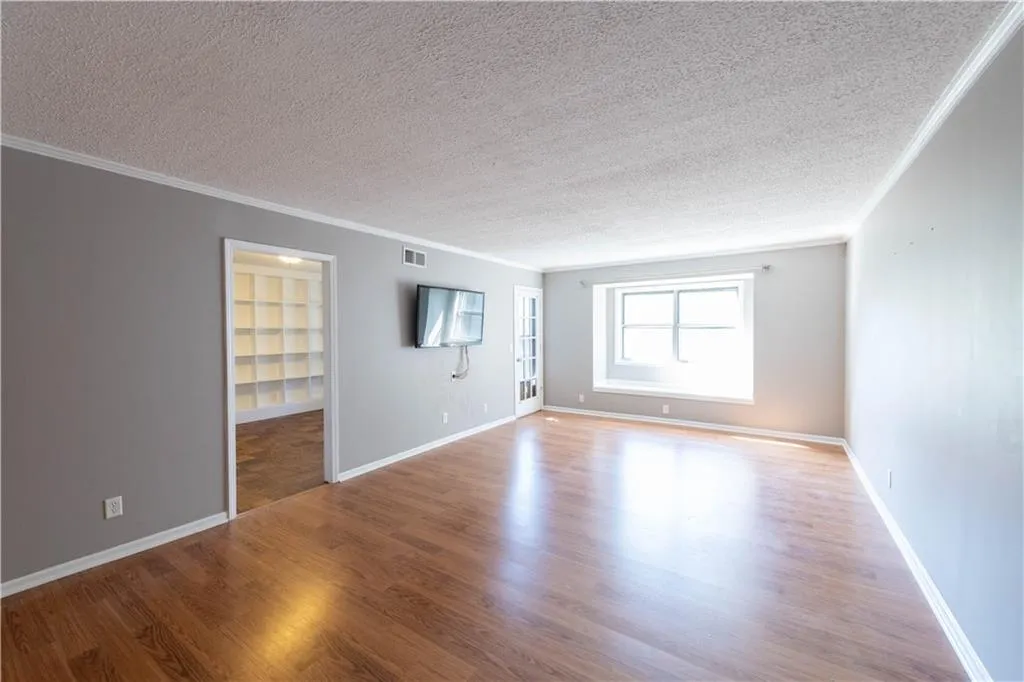 6851 Roswell Road Unit E-3, Sandy Springs, Georgia 30328, 3 Bedrooms Bedrooms, ,2 BathroomsBathrooms,Residential,Sold,6851 Roswell Road Unit E-3,6797448