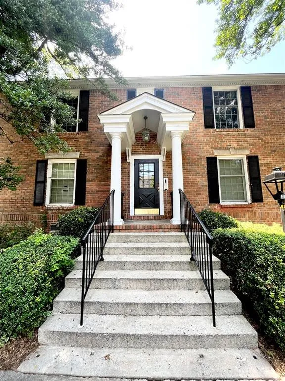 6700 Roswell Road Unit 32c, Atlanta, Georgia 30328, 2 Bedrooms Bedrooms, ,2 BathroomsBathrooms,Residential,Sold,6700 Roswell Road Unit 32c,7251191