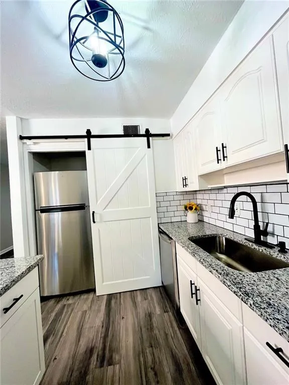 6700 Roswell Road Unit 32c, Atlanta, Georgia 30328, 2 Bedrooms Bedrooms, ,2 BathroomsBathrooms,Residential,Sold,6700 Roswell Road Unit 32c,7251191