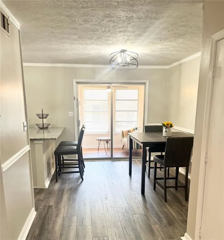 6700 Roswell Road Unit 32c, Atlanta, Georgia 30328, 2 Bedrooms Bedrooms, ,2 BathroomsBathrooms,Residential,Sold,6700 Roswell Road Unit 32c,7251191