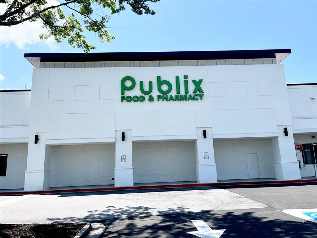 6700 Roswell Road Unit 32c, Atlanta, Georgia 30328, 2 Bedrooms Bedrooms, ,2 BathroomsBathrooms,Residential,Sold,6700 Roswell Road Unit 32c,7251191