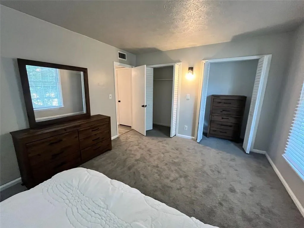 6700 Roswell Road Unit 32c, Atlanta, Georgia 30328, 2 Bedrooms Bedrooms, ,2 BathroomsBathrooms,Residential,Sold,6700 Roswell Road Unit 32c,7251191