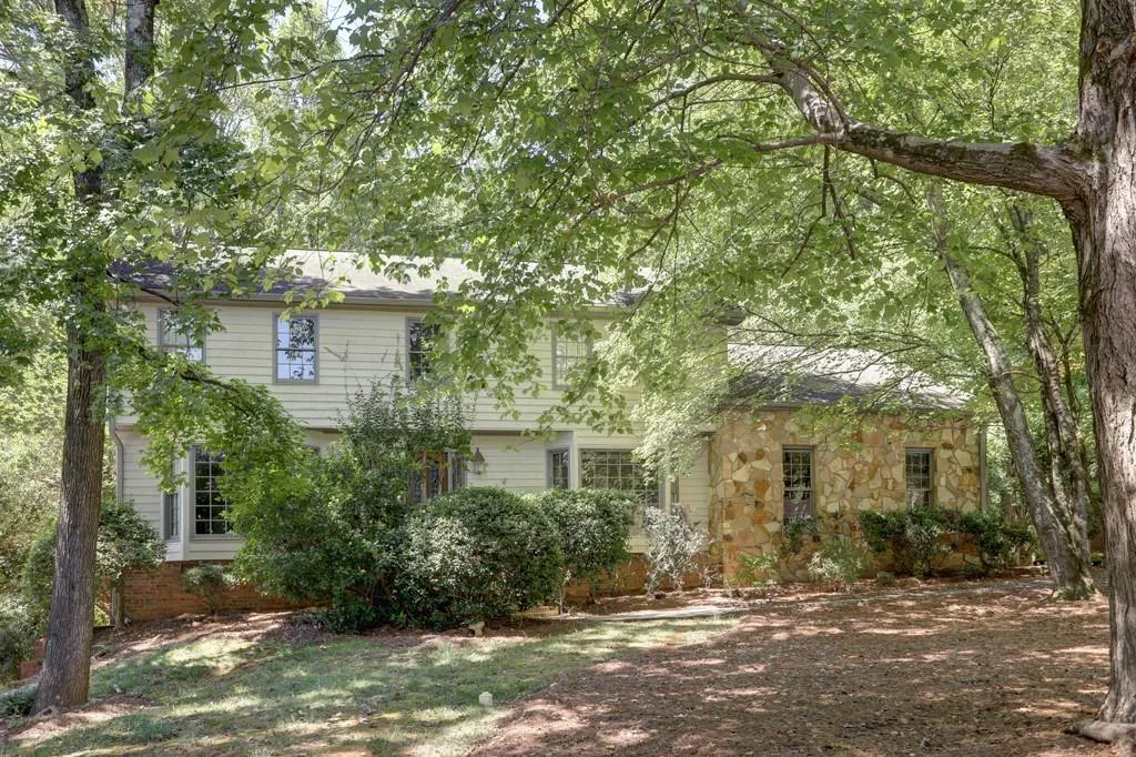 7614 Auden Trail, Sandy Springs, Georgia 30350, 4 Bedrooms Bedrooms, ,2 BathroomsBathrooms,Residential,Sold,7614 Auden Trail,6622451