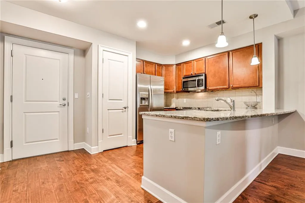 200 River Vista Drive Unit 310, Atlanta, Georgia 30339, 1 Bedroom Bedrooms, ,1 BathroomBathrooms,Residential,Sold,200 River Vista Drive Unit 310,7061911
