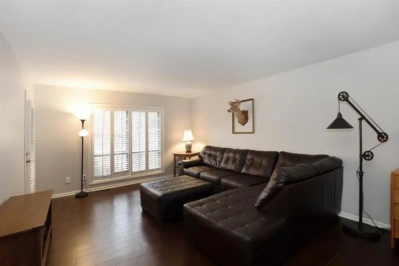 6851 Roswell Road Unit I6, Atlanta, Georgia 30328, 3 Bedrooms Bedrooms, ,2 BathroomsBathrooms,Residential,Sold,6851 Roswell Road Unit I6,6512893