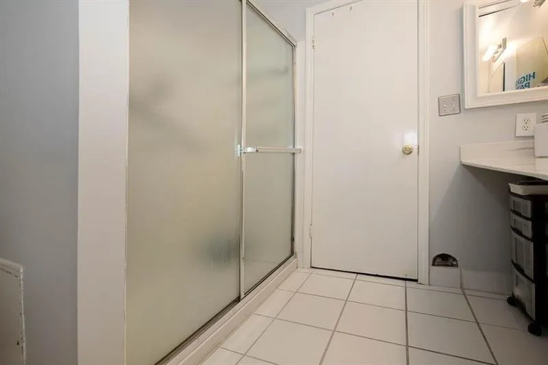 6851 Roswell Road Unit I6, Atlanta, Georgia 30328, 3 Bedrooms Bedrooms, ,2 BathroomsBathrooms,Residential,Sold,6851 Roswell Road Unit I6,6512893