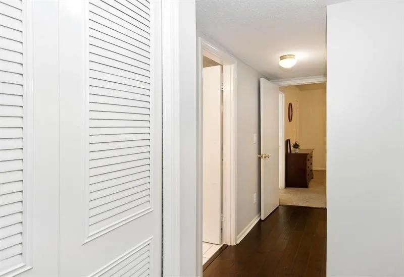 6851 Roswell Road Unit I6, Atlanta, Georgia 30328, 3 Bedrooms Bedrooms, ,2 BathroomsBathrooms,Residential,Sold,6851 Roswell Road Unit I6,6512893