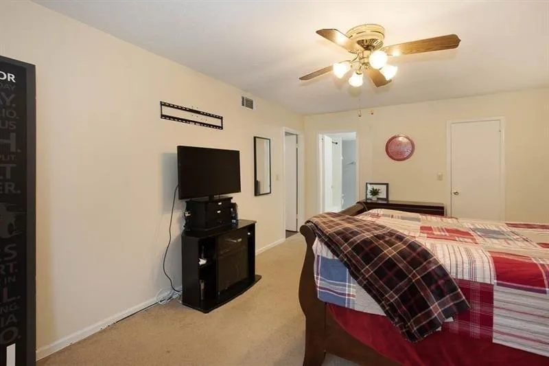 6851 Roswell Road Unit I6, Atlanta, Georgia 30328, 3 Bedrooms Bedrooms, ,2 BathroomsBathrooms,Residential,Sold,6851 Roswell Road Unit I6,6512893
