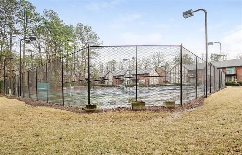 6851 Roswell Road Unit I6, Atlanta, Georgia 30328, 3 Bedrooms Bedrooms, ,2 BathroomsBathrooms,Residential,Sold,6851 Roswell Road Unit I6,6512893