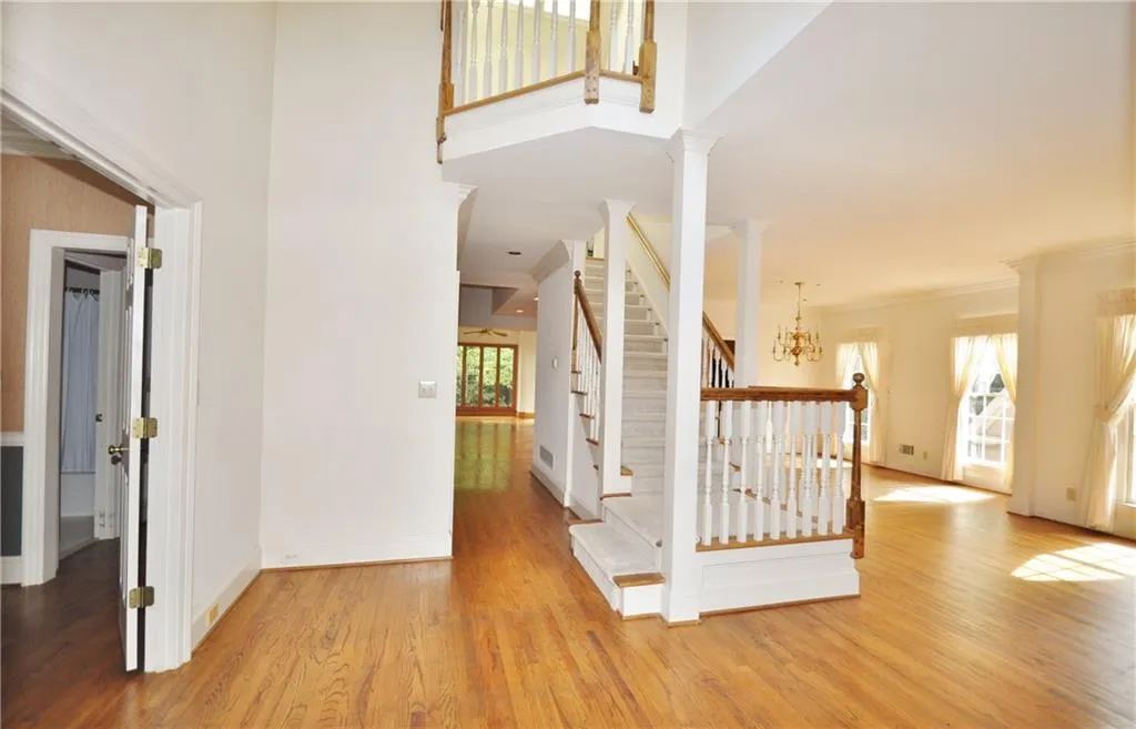 6725 Laurian Wood Drive, Sandy Springs, Georgia 30328, 4 Bedrooms Bedrooms, ,4 BathroomsBathrooms,Residential,Sold,6725 Laurian Wood Drive,5747129