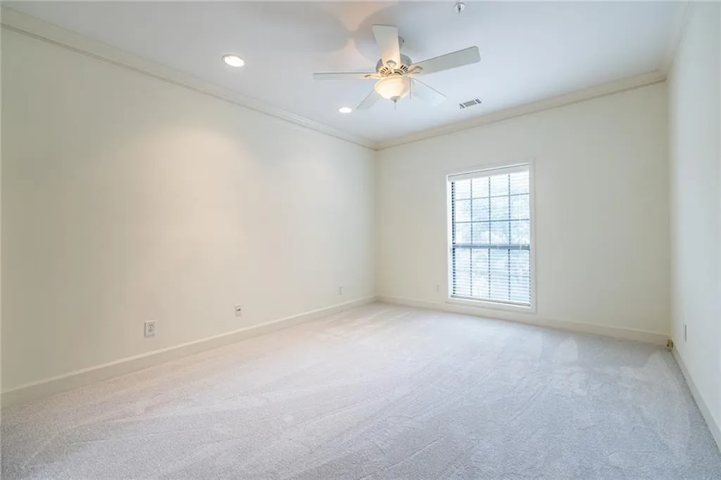 28316 Plantation Drive Ne, Atlanta, Georgia 30324, 2 Bedrooms Bedrooms, 0 ,2 BathroomsBathrooms,Residential,For Sale,28316 Plantation Drive Ne,7736411