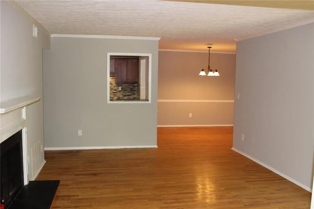 1408 Vicksburg Place, Sandy Springs, Georgia 30350, 2 Bedrooms Bedrooms, ,2 BathroomsBathrooms,Residential,Sold,1408 Vicksburg Place,5709916