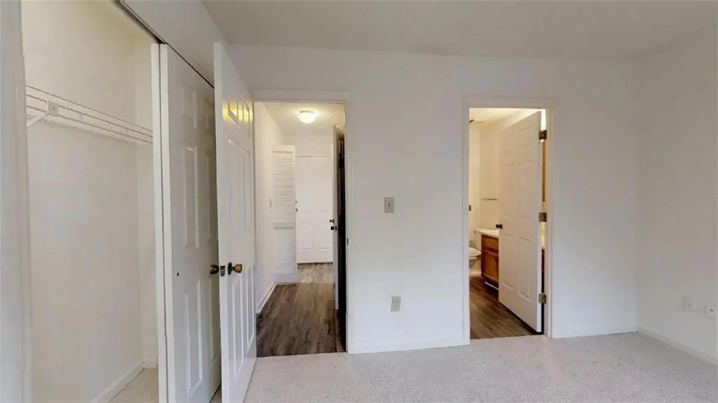 300 Johnson Ferry Road Ne Unit A301, Sandy Springs, Georgia 30328, 1 Bedroom Bedrooms, ,1 BathroomBathrooms,Residential,Sold,300 Johnson Ferry Road Ne Unit A301,6507523