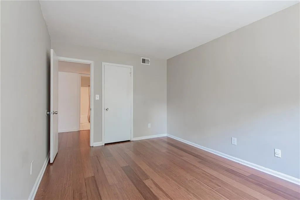 6520 Roswell Road Unit 68, Sandy Springs, Georgia 30328, 2 Bedrooms Bedrooms, ,2 BathroomsBathrooms,Residential,Sold,6520 Roswell Road Unit 68,6616033