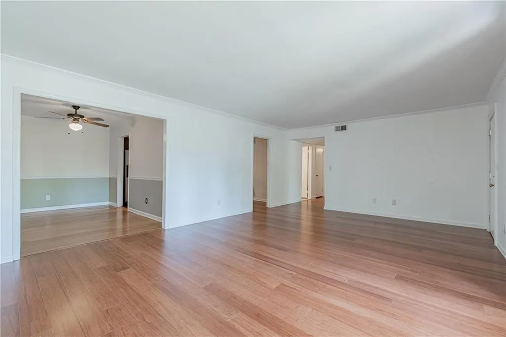 6520 Roswell Road Unit 68, Sandy Springs, Georgia 30328, 2 Bedrooms Bedrooms, ,2 BathroomsBathrooms,Residential,Sold,6520 Roswell Road Unit 68,6616033
